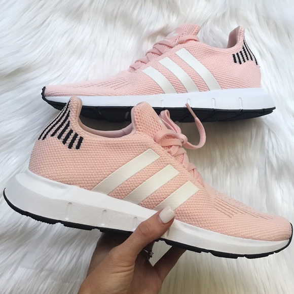 adidas Shoes - WOMENS ADIDAS SWIFT RUN